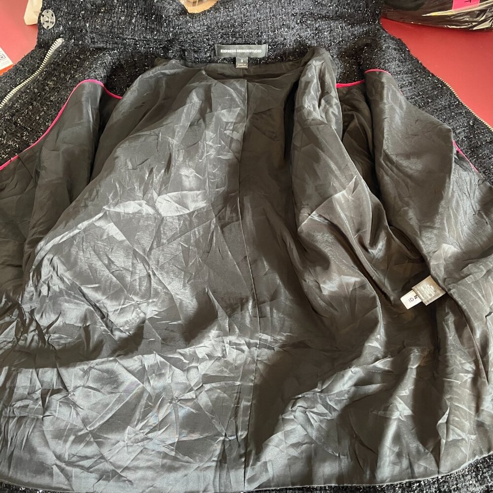 EXPRESS DESIGN STUDIO SZ 0 CROPPED BOUCLE EYELASH TWEED FUNNEL NECK JACKET - Picture 7 of 7